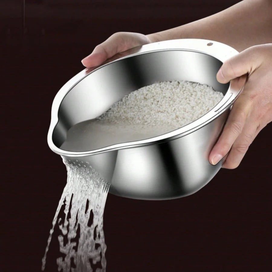 Rice and Pasta Strainer. / Escurridor para Arroz y Pastas