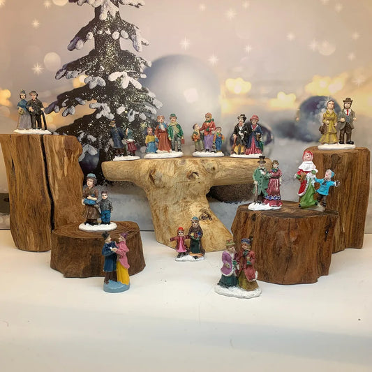 Victorian Christmas Carolers Miniature Figurines, Resin Xmas Village Scene Decor, Holiday Collectible Ornament Gift